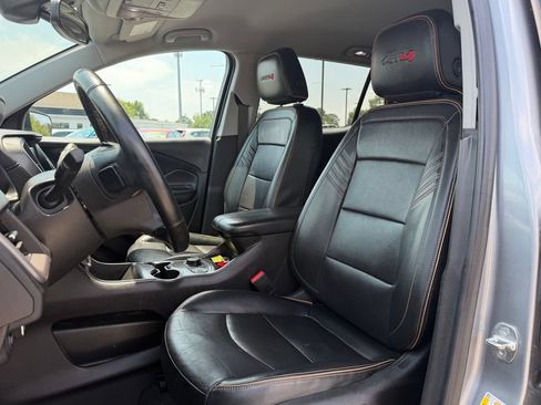 Used 2023 GMC Terrain AT4 AWD/4WD image 10