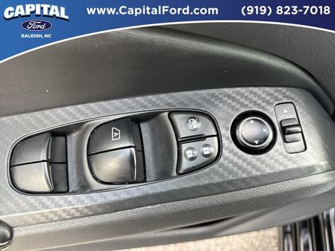 Used 2025 Nissan Altima 2.5 SV FWD image 21