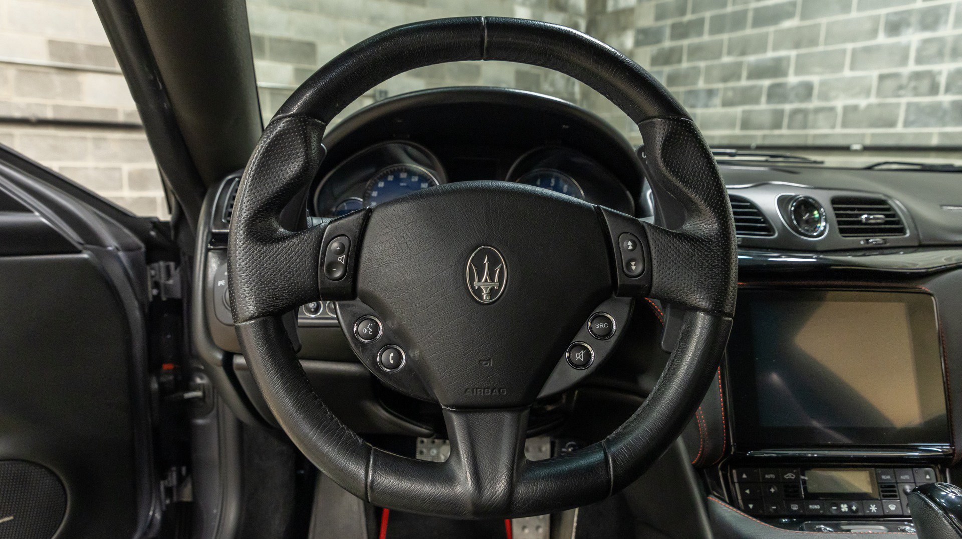 Used 2018 Maserati GranTurismo Sport RWD image 37