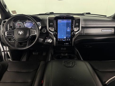 Used 2025 RAM 1500 Laramie AWD/4WD image 14