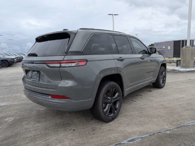 New 2027 Jeep Grand Cherokee Limited AWD/4WD image 4