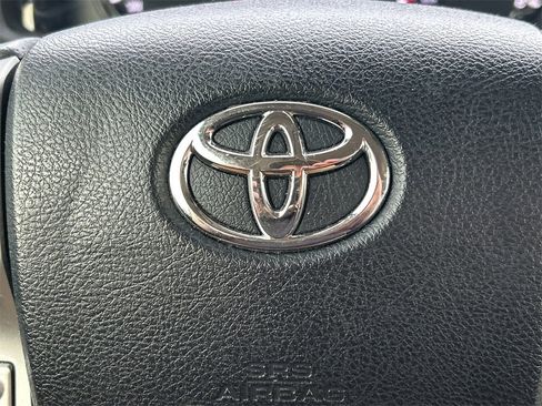 Used 2022 Toyota 4Runner SR5 Premium image 38