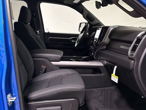 New 2026 RAM 1500 4x4 Crew Cab image 21