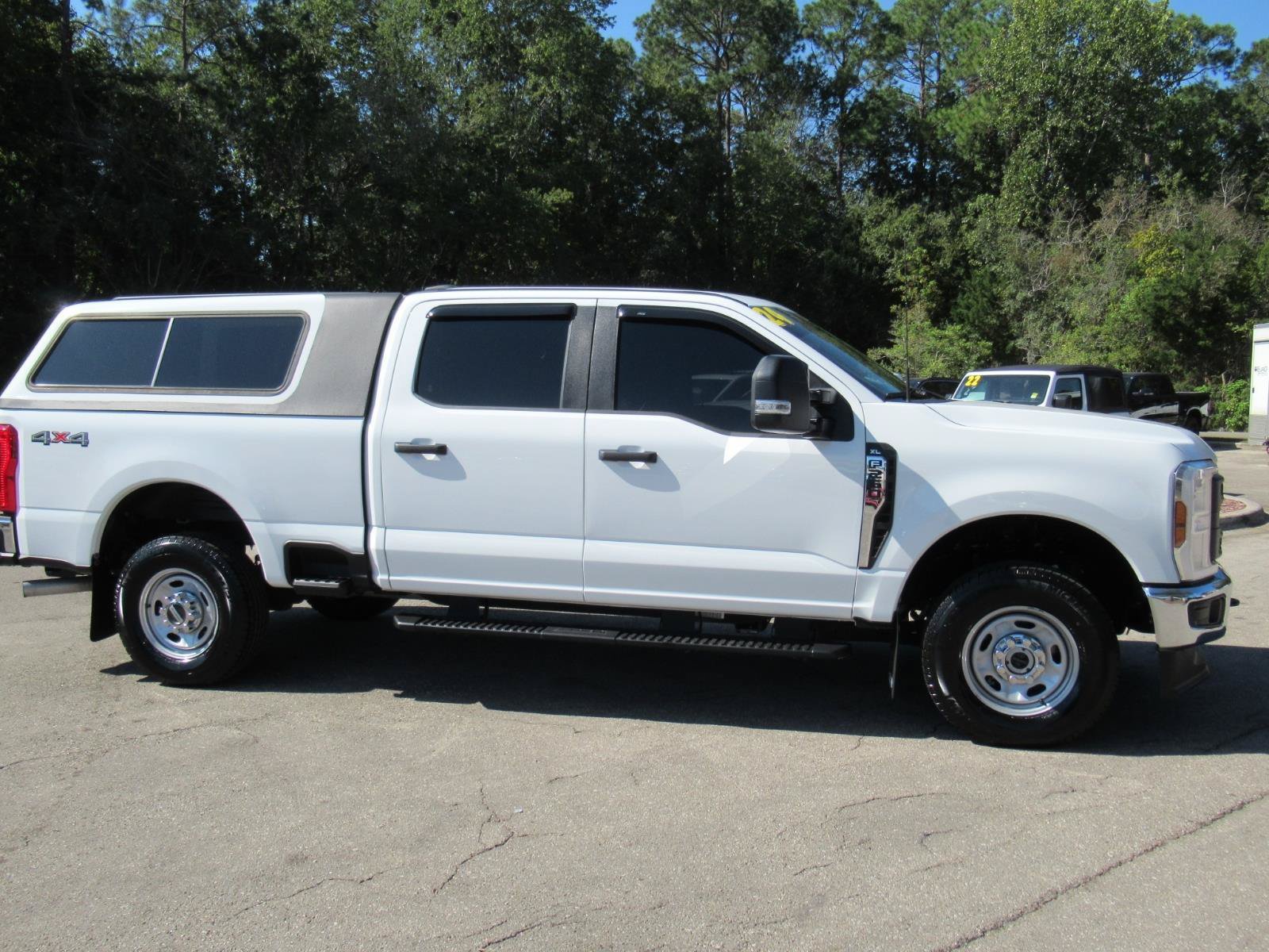 Used 2024 Ford F250 XL w/ XL Chrome Package AWD/4WD image 2