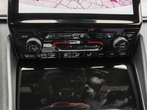 New 2025 Jeep Grand Cherokee Limited image 17