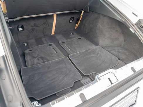 Used 2023 Porsche Panamera 4 Platinum Edition image 38