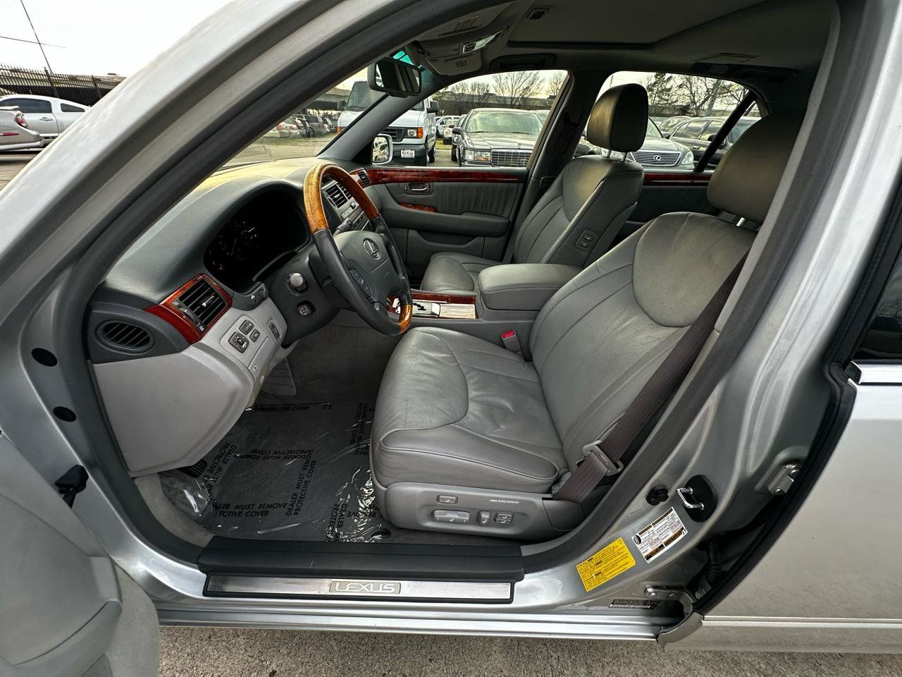 Used 2004 Lexus LS 430 RWD image 27