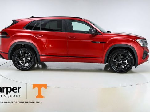 Used 2025 Volkswagen Atlas Cross Sport SEL R-Line image 49