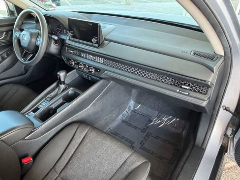 Used 2023 Honda Accord EX image 20
