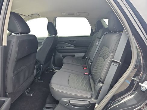 Used 2025 Nissan Pathfinder SV FWD image 14