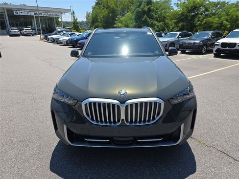 New 2026 BMW X5 xDrive50e w/ Climate Comfort Package AWD/4WD image 8