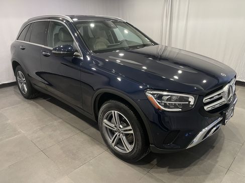 Used 2022 Mercedes-Benz GLC 300 GLC 300 image 3