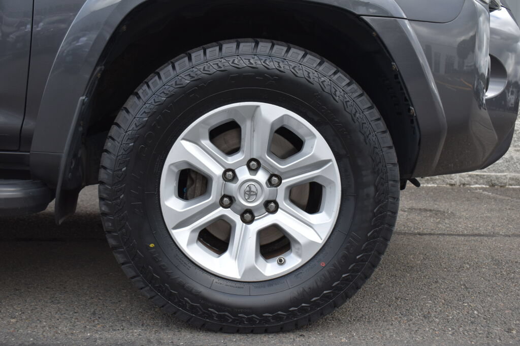Certified 2016 Toyota 4Runner SR5 Premium AWD/4WD image 28