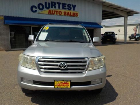 Used 2010 Toyota Land Cruiser image 16