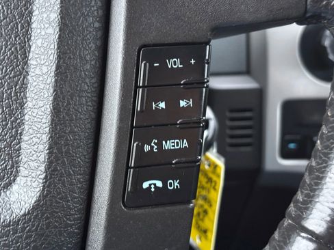 Used 2011 Ford F150 XLT w/ XLT Convenience Pkg image 42