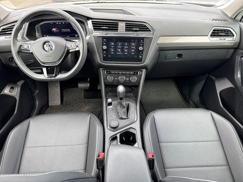 Used 2021 Volkswagen Tiguan SEL image 12