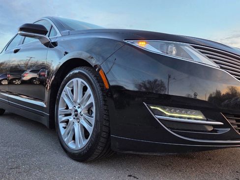 Used 2016 Lincoln MKZ AWD w/ Technology Package image 17