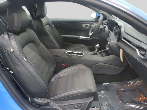 Used 2024 Ford Mustang GT Premium image 17