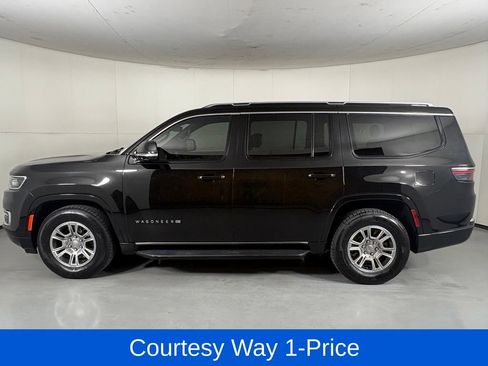 Used 2024 Jeep Wagoneer 4WD image 6