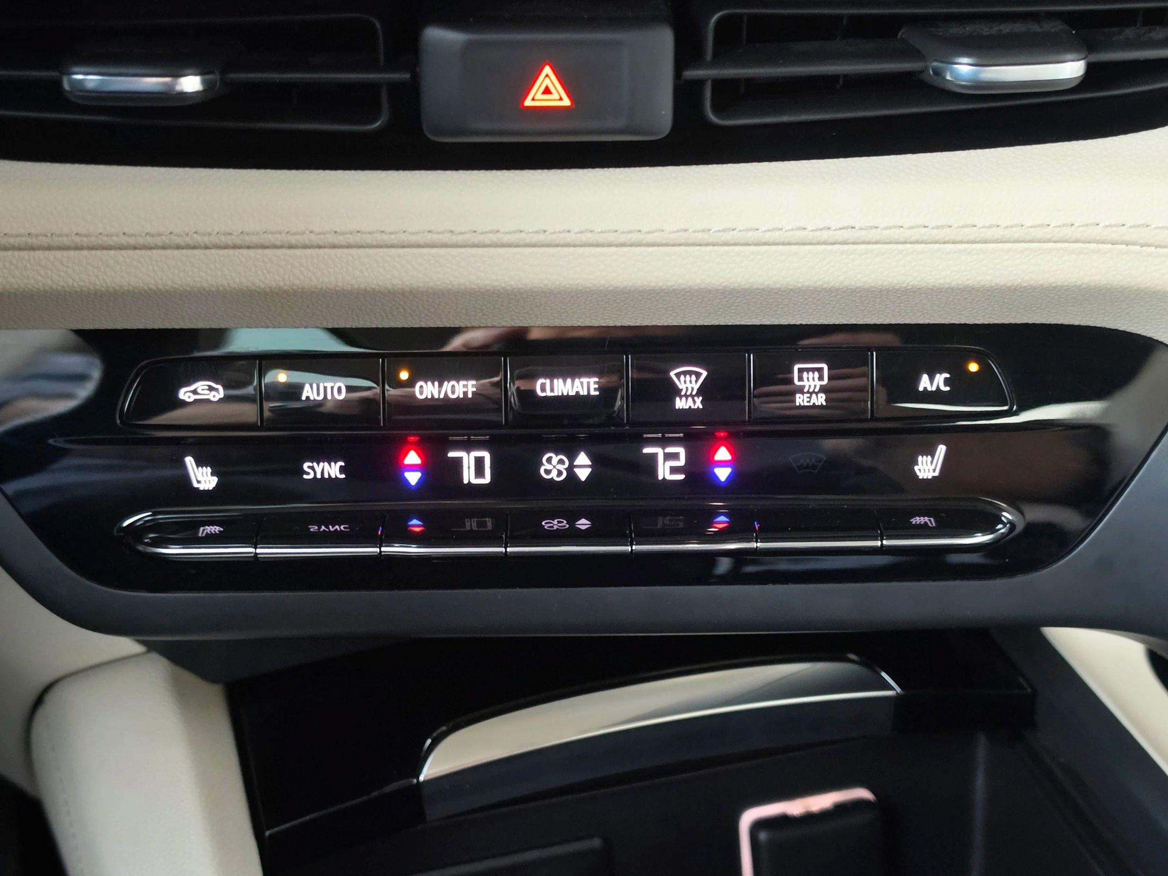 Used 2022 Buick Envision Preferred FWD image 29