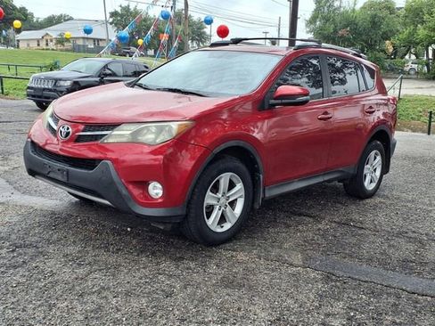 Used 2013 Toyota RAV4 XLE image 4