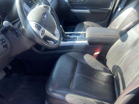 Used 2014 Ford Edge Limited w/ Equipment Group 302A AWD/4WD image 16
