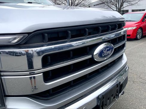 Used 2021 Ford F150 Lariat w/ Trailer Tow Package image 30