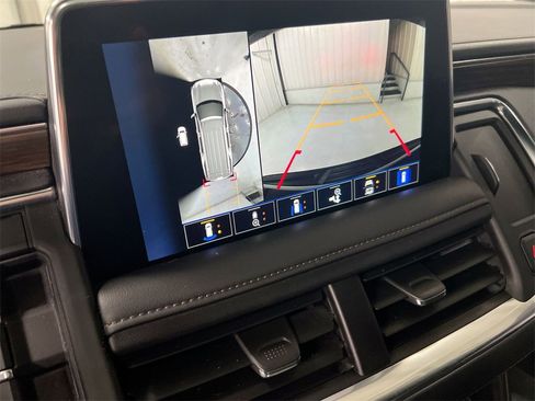 Used 2024 Chevrolet Suburban High Country image 15