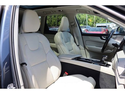Used 2021 Volvo XC60 T5 Inscription w/ Protection Package Premier AWD/4WD image 24