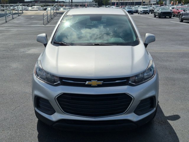 Used 2022 Chevrolet Trax LS w/ Tint and Cruise Package FWD image 2