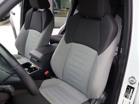 Used 2025 Toyota 4Runner TRD Off-Road image 11