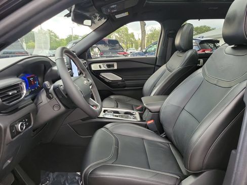 Used 2023 Ford Explorer ST w/ Equipment Group 401A AWD/4WD image 13