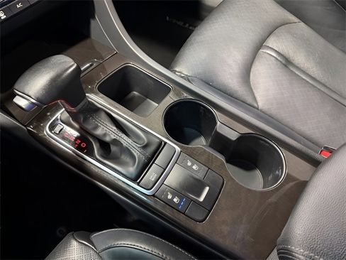 Used 2018 Kia Optima EX w/ Premium Package image 24