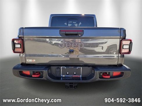 Used 2024 Jeep Gladiator Rubicon image 4