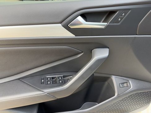 Used 2025 Volkswagen Jetta S image 14