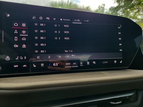 Used 2025 Audi Q5 Premium Plus w/ Premium Plus AWD/4WD image 24