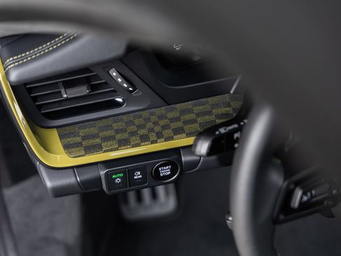 Certified 2026 Porsche 911 GTS RWD image 41