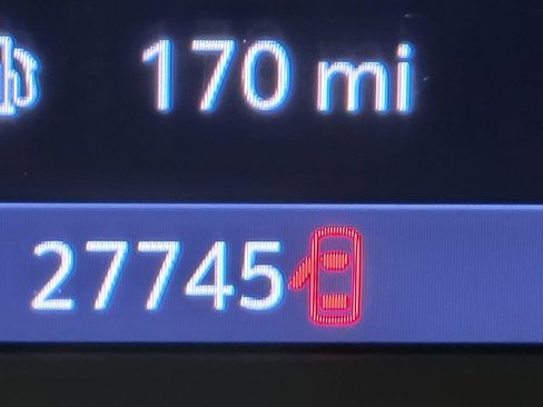 Used 2023 Chevrolet Blazer LT image 3