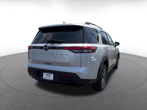 Used 2025 Nissan Pathfinder SV FWD image 15
