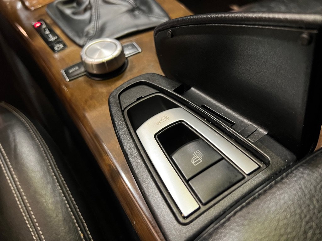 Used 2016 Mercedes-Benz SLK 350 image 41