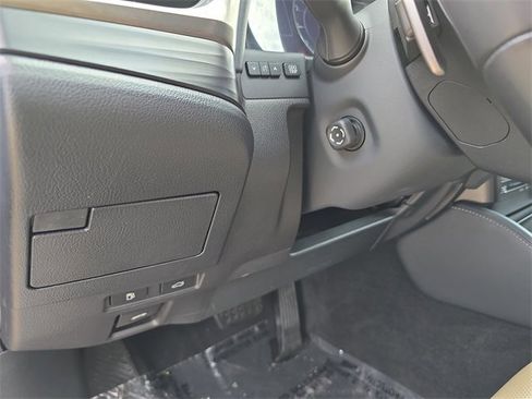 Used 2019 Lexus ES 350 Luxury w/ Premium Package image 28