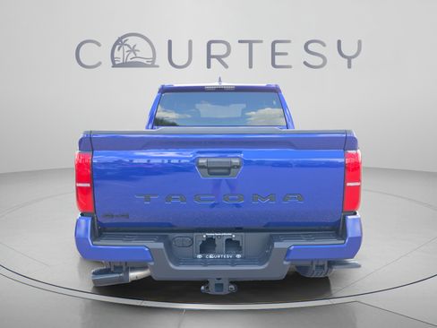 Certified 2025 Toyota Tacoma TRD Sport AWD/4WD image 4