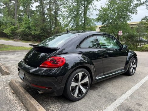 Used 2014 Volkswagen Beetle R-Line image 7
