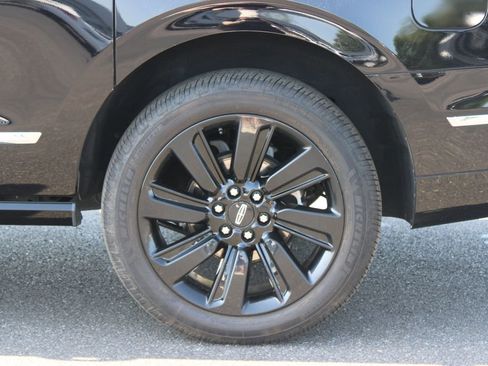 Used 2024 Lincoln Navigator L Reserve AWD/4WD image 16