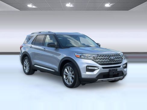 Used 2021 Ford Explorer Limited w/ Equipment Group 301A RWD image 7