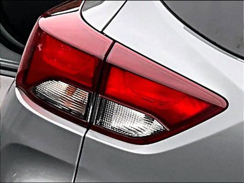 Used 2023 Chevrolet TrailBlazer LT w/ Convenience Package image 33