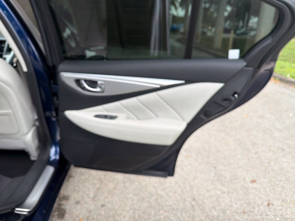 Used 2022 INFINITI Q50 Luxe w/ Cargo Package RWD image 36