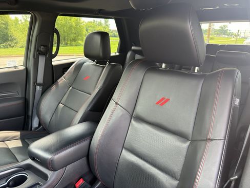 Used 2023 Dodge Durango R/T w/ Tow 'N Go Package AWD/4WD image 16