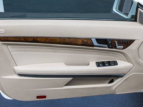 Used 2017 Mercedes-Benz E 400 Cabriolet image 22