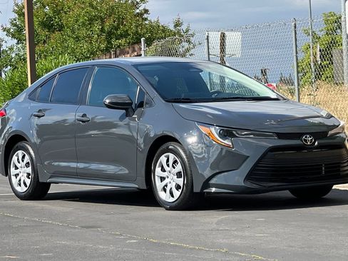 Used 2024 Toyota Corolla LE FWD image 10